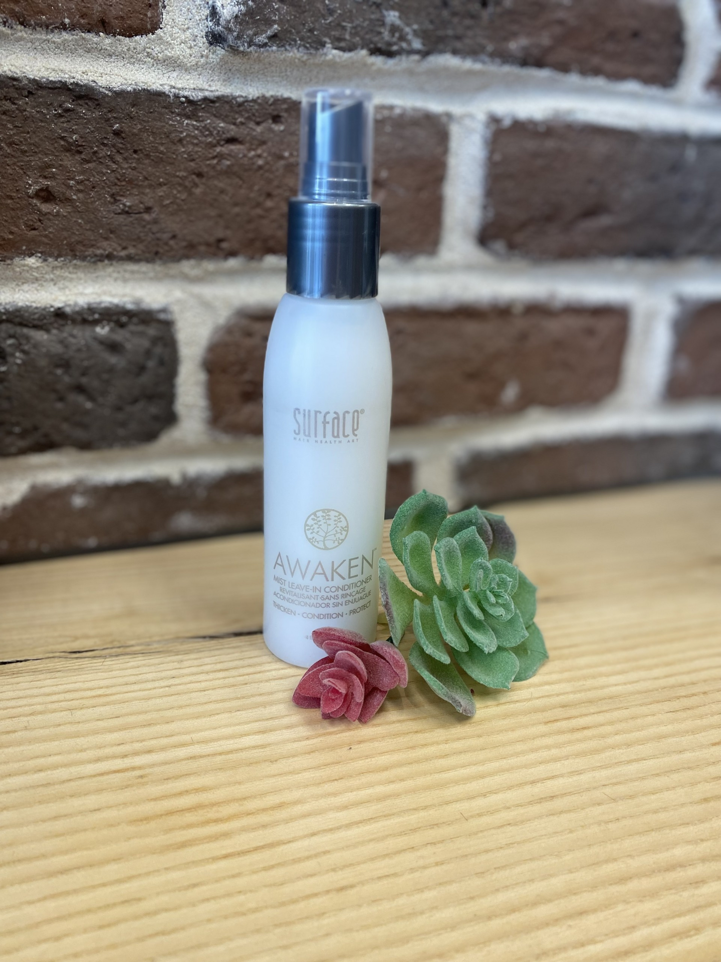 Surface Awaken Mist Leave in Conditioner